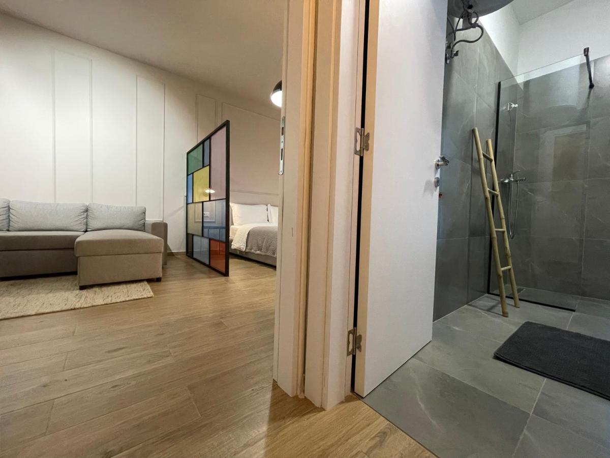 Square 21 Apartments Tirana Bagian luar foto