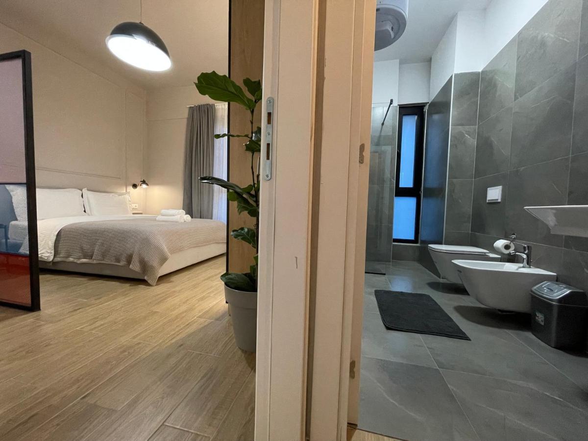 Square 21 Apartments Tirana Bagian luar foto