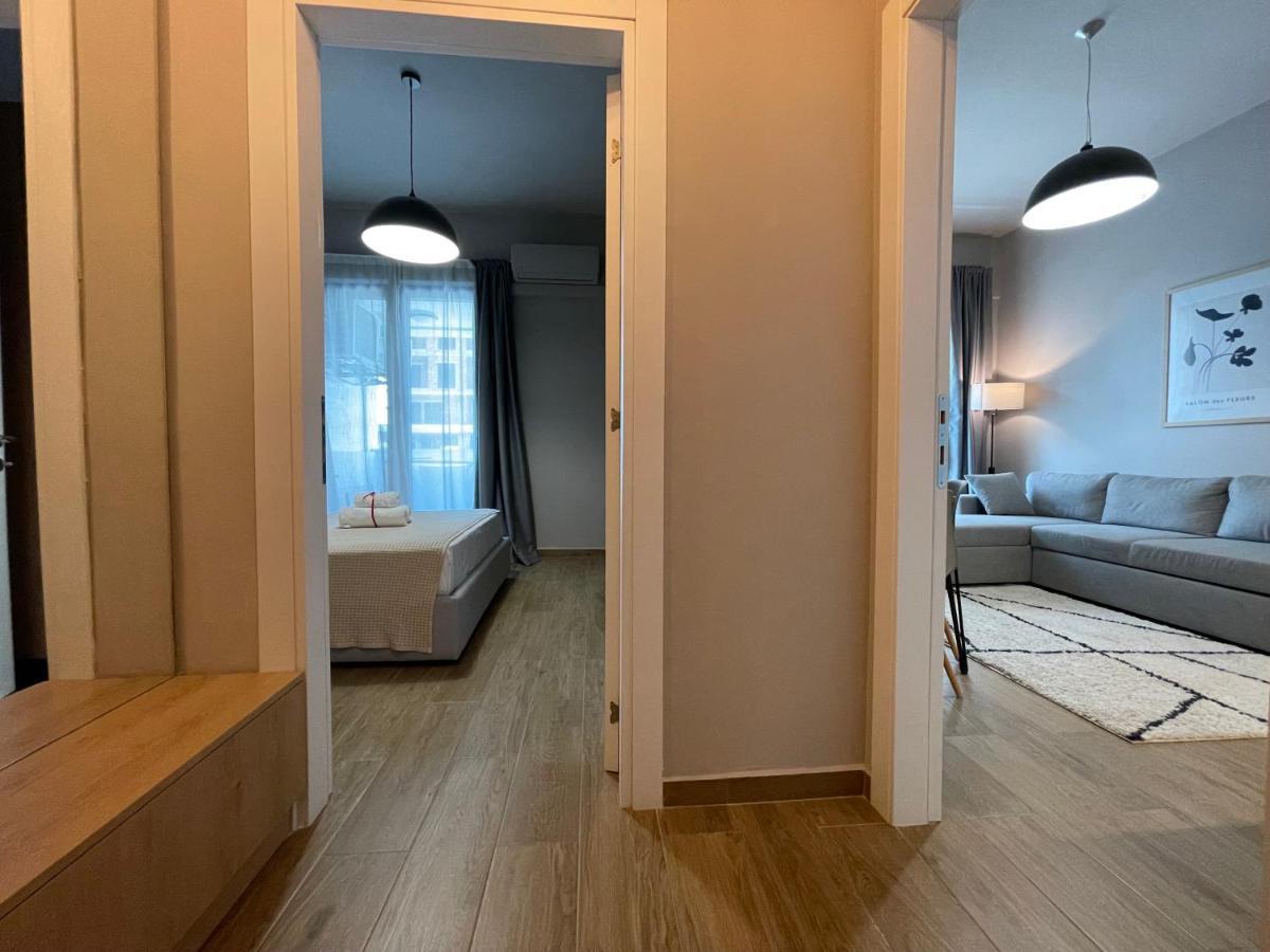 Square 21 Apartments Tirana Bagian luar foto