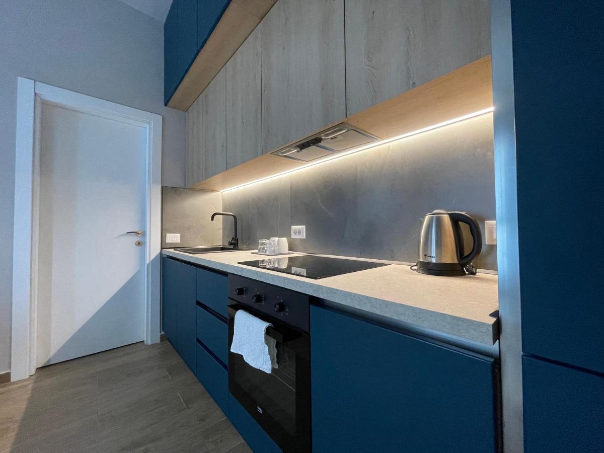 Square 21 Apartments Tirana Bagian luar foto